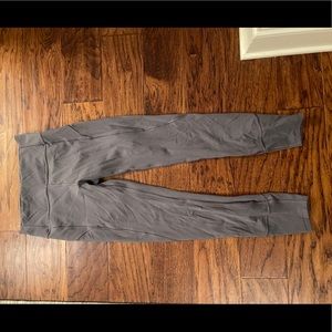 Lululemon in movement leggings